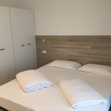 Residence Marina Riva del Garda Luaran gambar