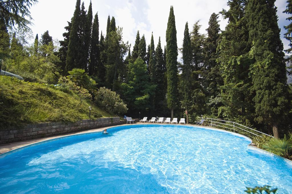 Residence Marina Riva del Garda Luaran gambar