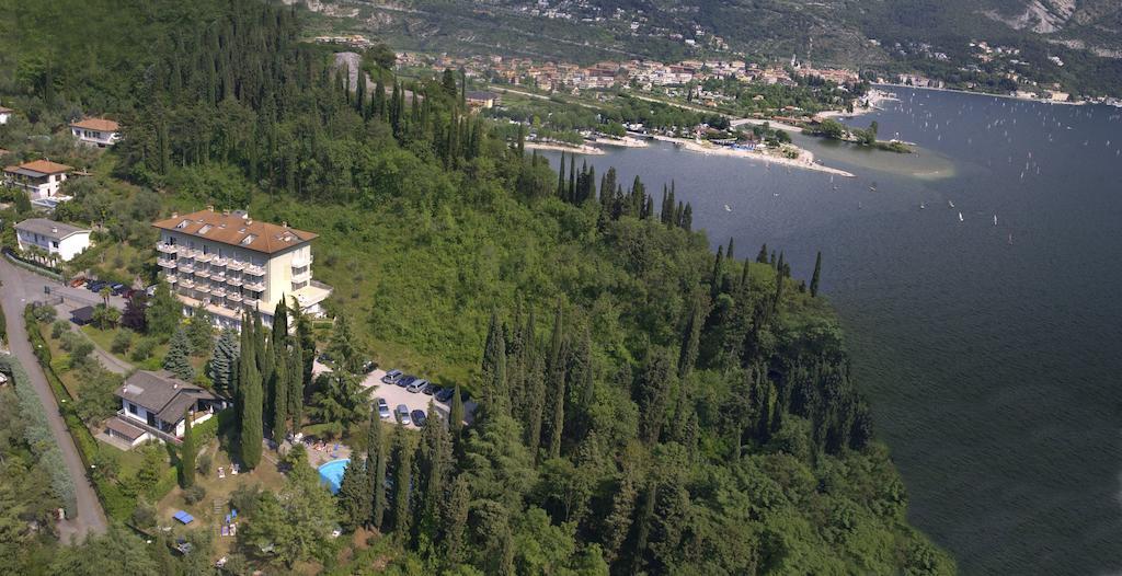 Residence Marina Riva del Garda Luaran gambar
