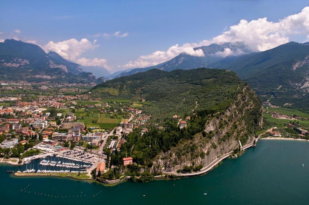 Residence Marina Riva del Garda Luaran gambar