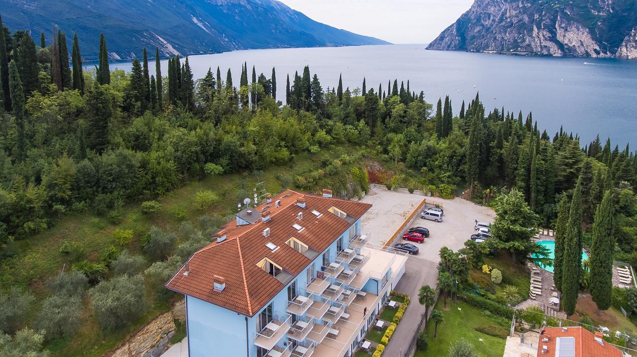 Residence Marina Riva del Garda Luaran gambar