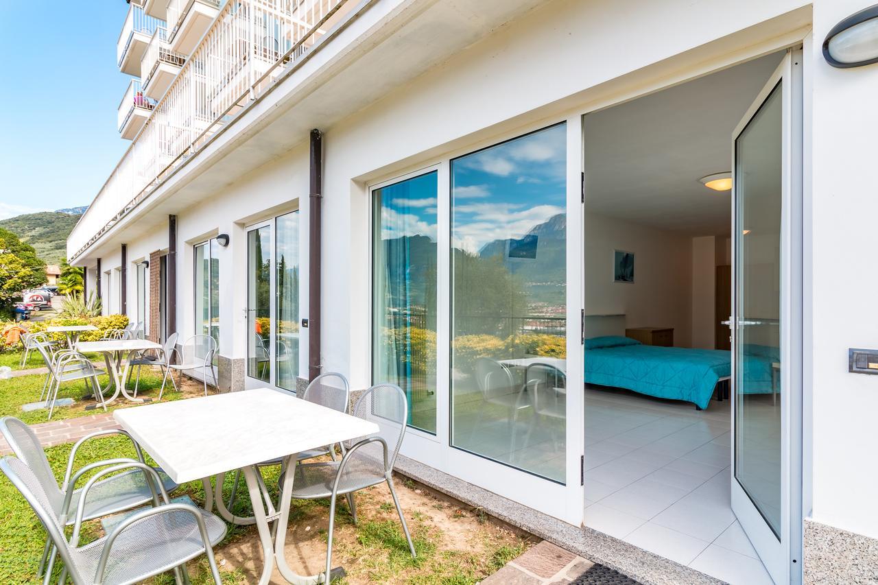 Residence Marina Riva del Garda Luaran gambar