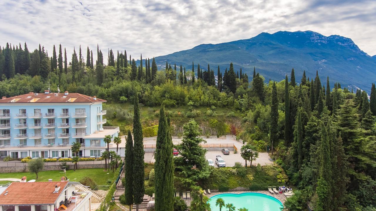 Residence Marina Riva del Garda Luaran gambar